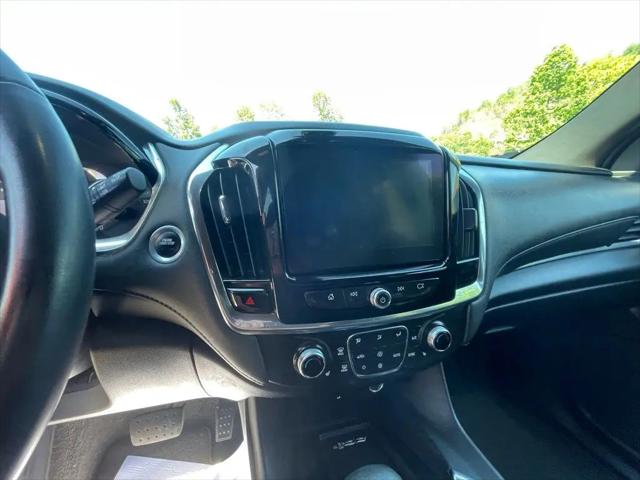 2023 Chevrolet Traverse AWD LT Cloth