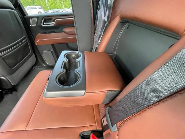 2026 GMC Sierra 2500HD Crew Cab, Standard Bed, Denali Ultimate, 4WD