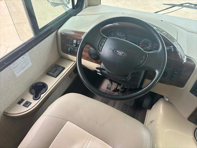 2017 Ford F-53 Base