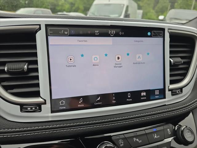 2027 Chrysler Pacifica Limited