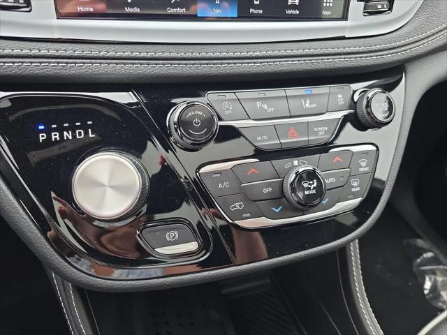 2027 Chrysler Pacifica Limited