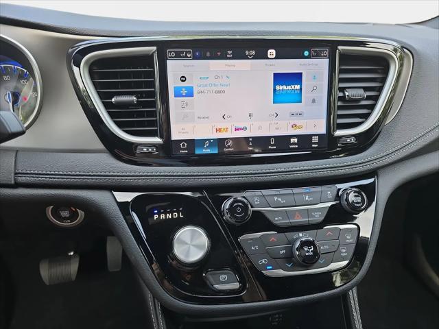 2027 Chrysler Pacifica Limited