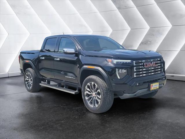 2023 GMC Canyon 4WD Crew Cab Short Box Denali