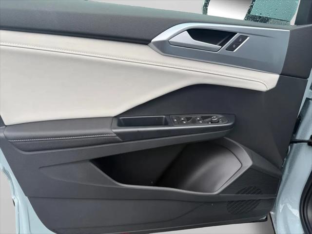 2026 Volkswagen Taos SE