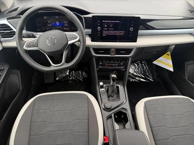 2026 Volkswagen Taos SE
