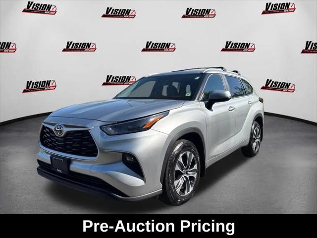 2023 Toyota Highlander XLE for sale in Canandaigua, NY