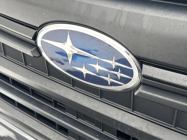 2025 Subaru Forester Base