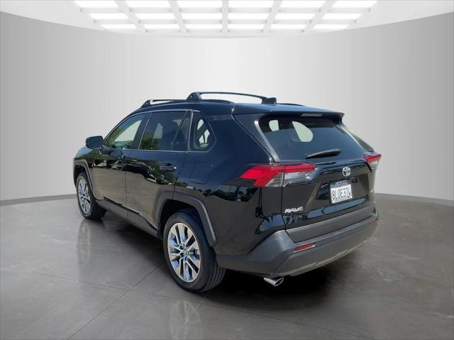 2019 Toyota RAV4 XLE Premium