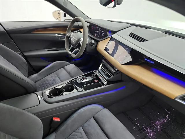 2023 Audi e-tron GT Premium Plus quattro