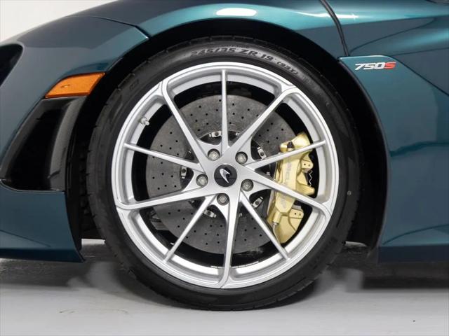 2025 McLaren 750S Coupe