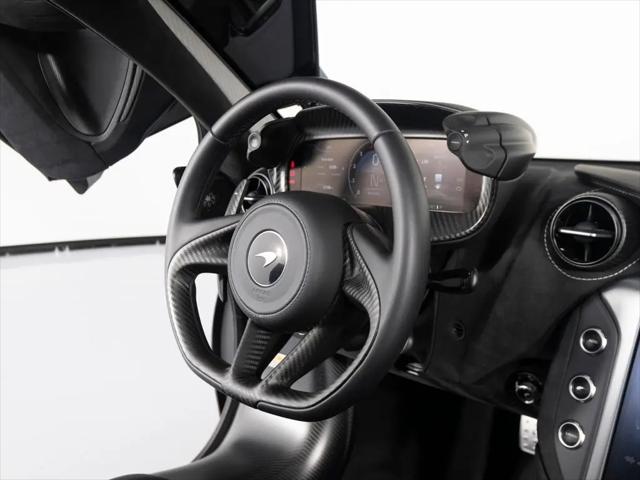 2025 McLaren 750S Coupe