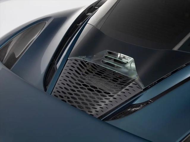 2025 McLaren 750S Coupe