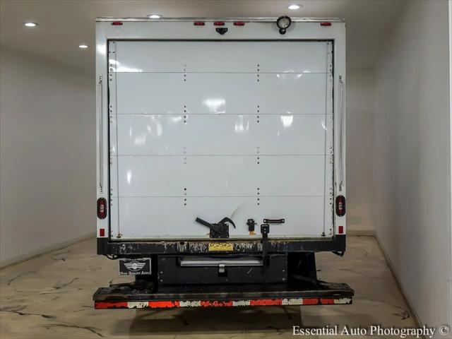 2022 GMC Savana Cutaway Work Van