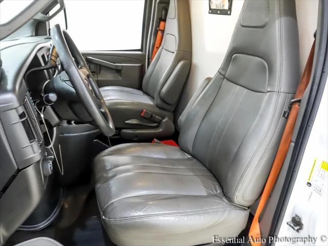 2022 GMC Savana Cutaway Work Van
