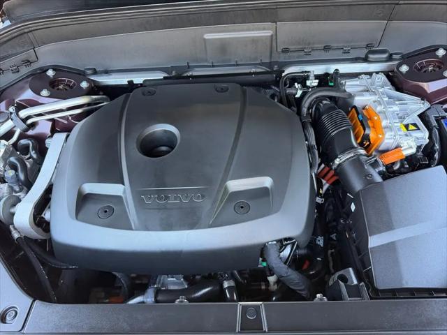 2025 Volvo XC90 Plug-In Hybrid T8 Plus 7-Seater