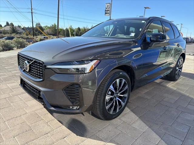 2025 Volvo XC60 B5 Plus
