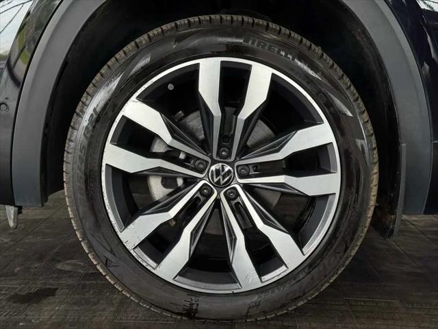 2021 Volkswagen Atlas Cross Sport 3.6L V6 SEL Premium R-Line