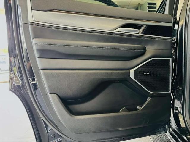 2025 Jeep Wagoneer Carbide 4x4