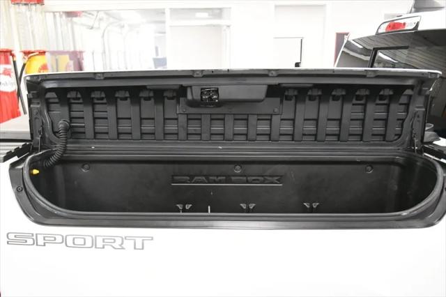 2020 Ram 1500 Laramie Crew Cab 4x4 5'7" Box