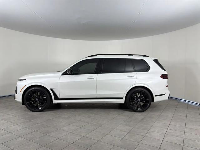 2027 BMW X7 M60i