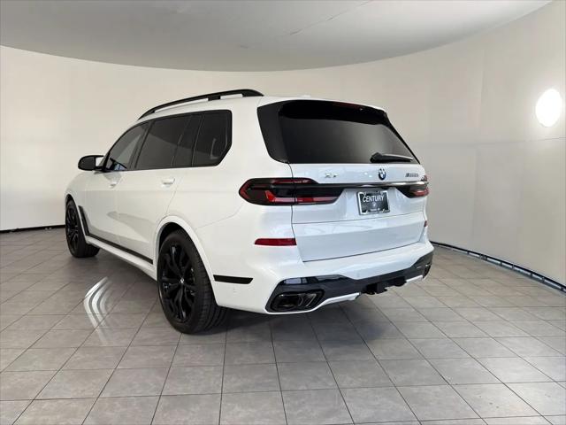 2027 BMW X7 M60i