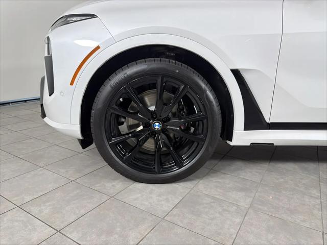 2027 BMW X7 M60i