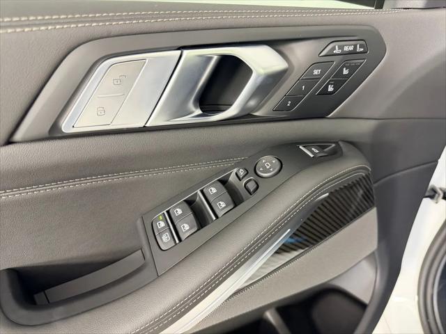 2027 BMW X7 M60i