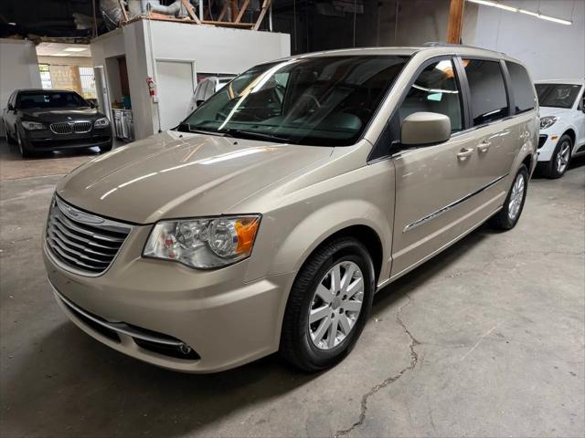 2015 Chrysler Town & Country Touring