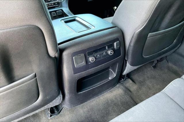 2015 GMC Yukon XL SLE