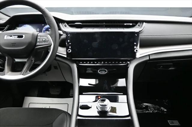 2026 Jeep Grand Cherokee L Altitude 4x4