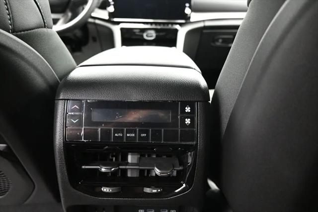 2026 Jeep Grand Cherokee L Altitude 4x4