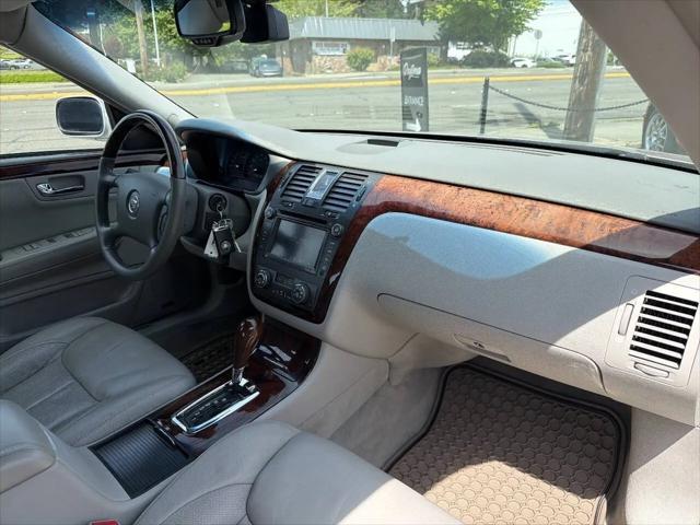 2011 Cadillac DTS Premium Collection
