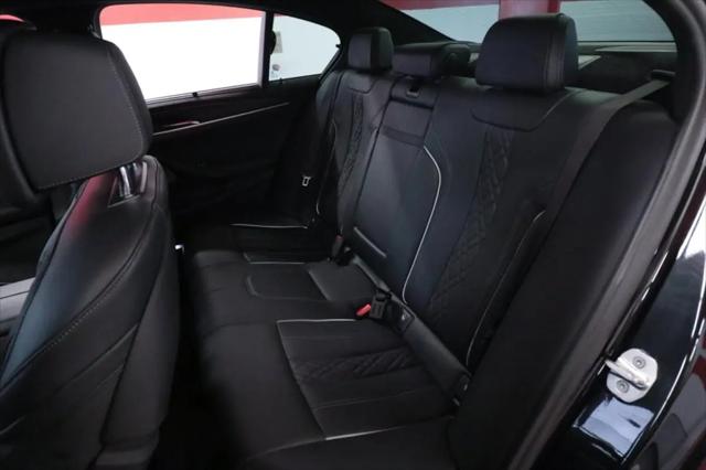 2022 BMW M5 i xDrive