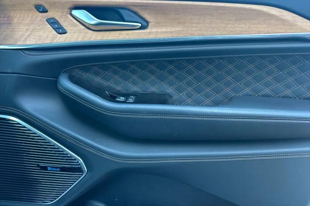2022 Jeep Grand Cherokee L Summit Reserve 4x4