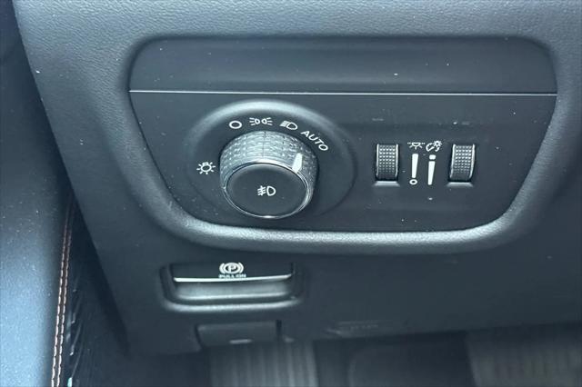 2022 Jeep Grand Cherokee L Summit Reserve 4x4