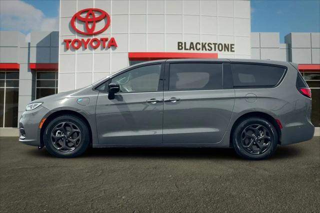2023 Chrysler Pacifica Hybrid Limited