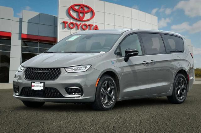 2023 Chrysler Pacifica Hybrid Limited