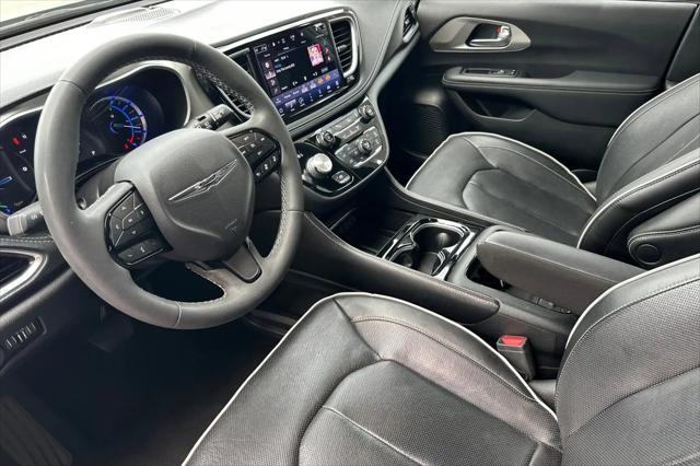 2023 Chrysler Pacifica Hybrid Limited