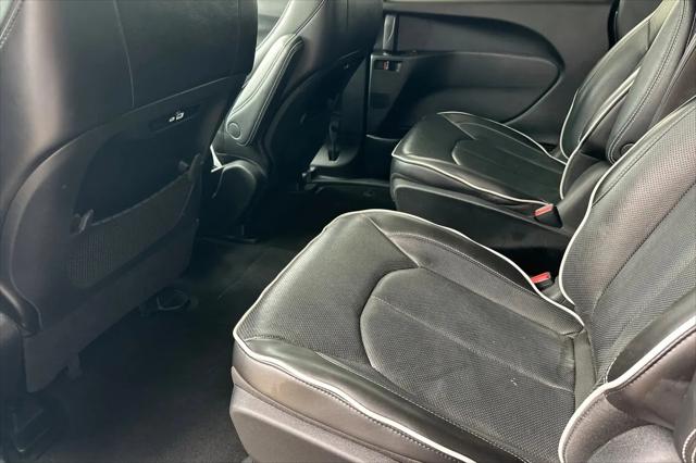2023 Chrysler Pacifica Hybrid Limited