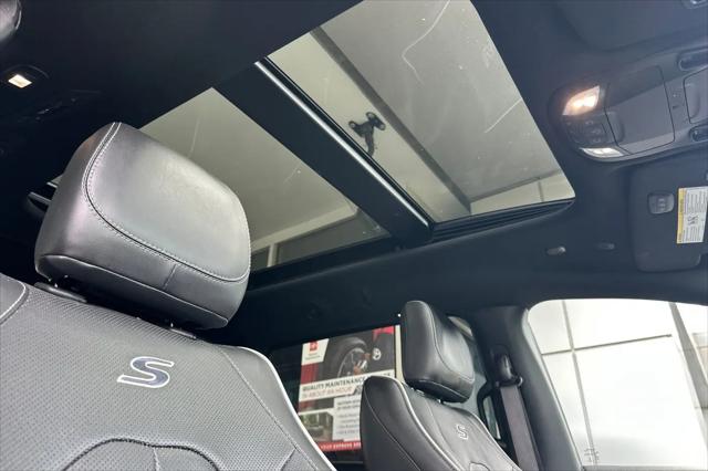 2023 Chrysler Pacifica Hybrid Limited