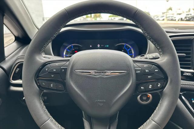 2023 Chrysler Pacifica Hybrid Limited