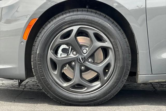 2023 Chrysler Pacifica Hybrid Limited