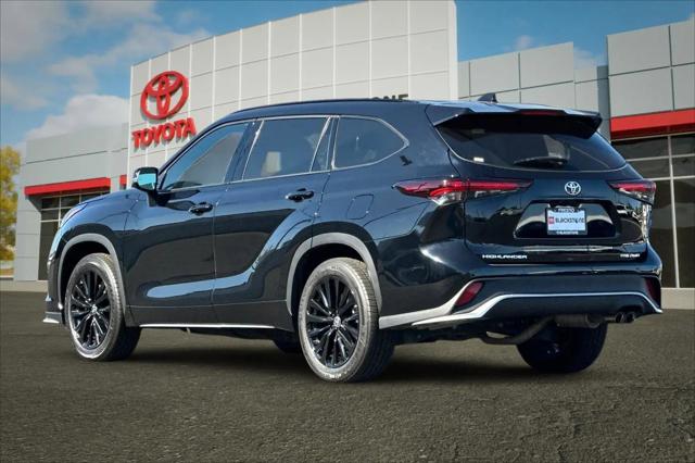 2025 Toyota Highlander LE