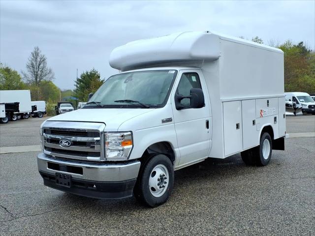 2027 Ford E-Series Cutaway E-350