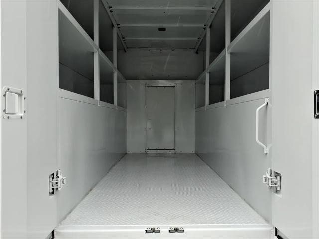 2027 Ford E-Series Cutaway E-350
