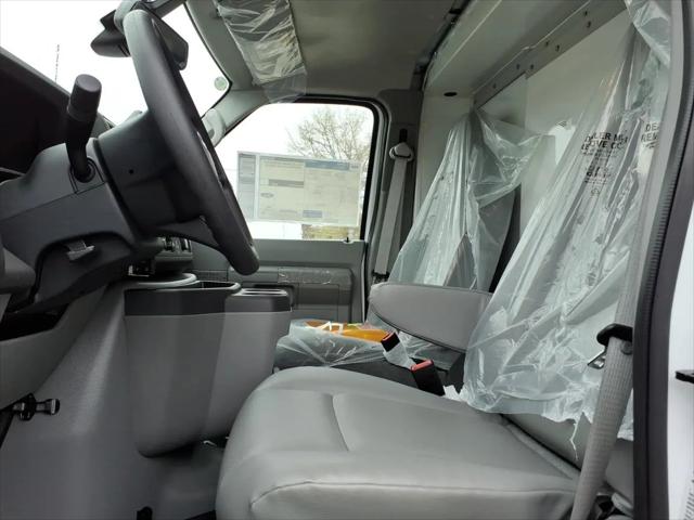 2027 Ford E-Series Cutaway E-350