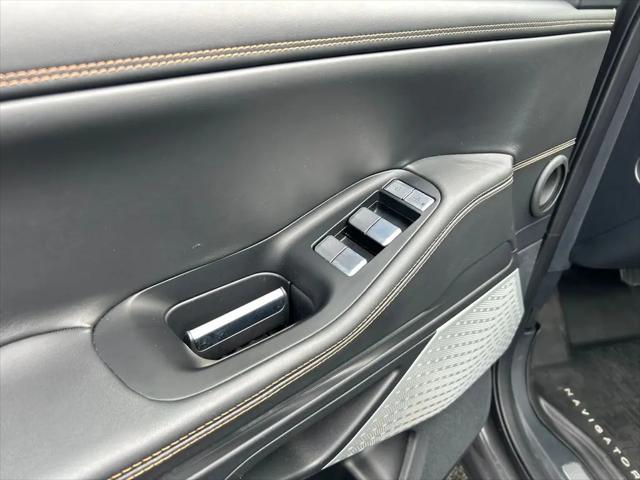 2025 Lincoln Navigator Black Label
