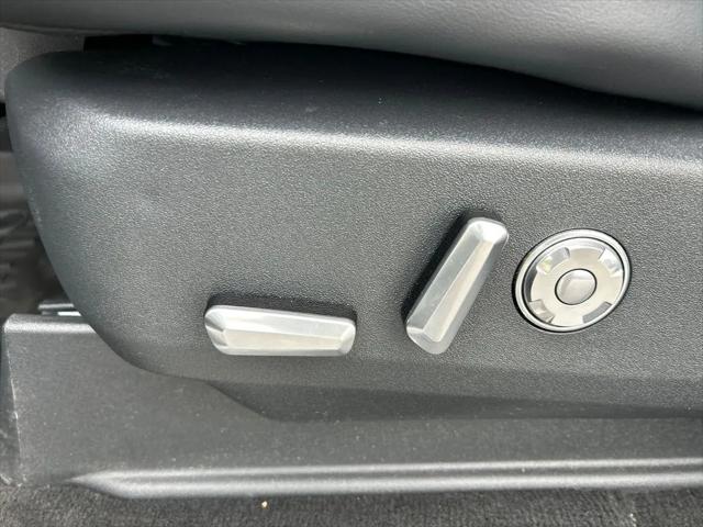 2025 Lincoln Navigator Black Label