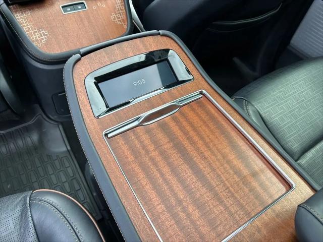 2025 Lincoln Navigator Black Label