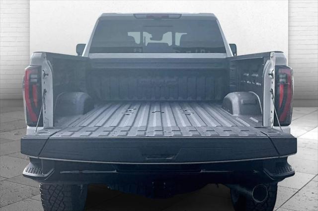 2026 GMC Sierra 2500HD Crew Cab, Standard Bed, AT4X, 4WD